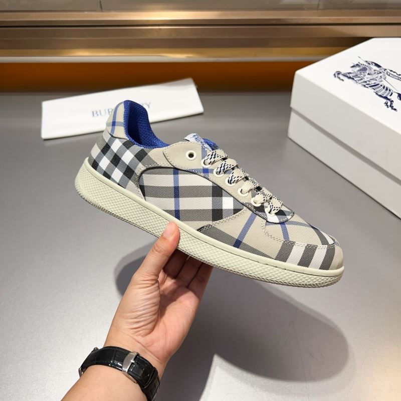 Burberry Low Shoes